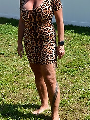 Hucowbella for International vulvas day - 24 photos