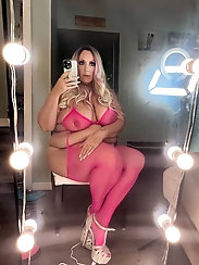 Gusher dame - 37 pictures