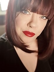 Hot mother in sexy photos â€“ 9 pictures on xHamster