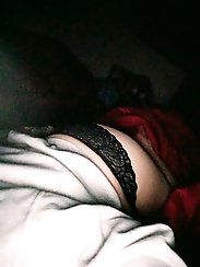 A big beautiful woman who is a mother shows her sexual skills.