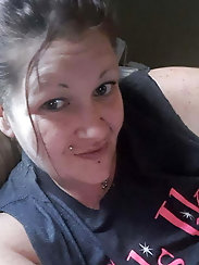 Smiling fat mademoiselles are spreading their legs on cam