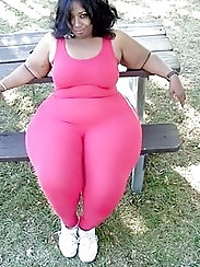 Beautiful amateur BBWs in Fishnets