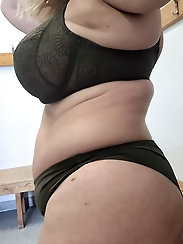 Slap My booty cum in My Face