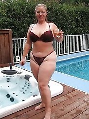 Ravishing fat businesswomen get nude