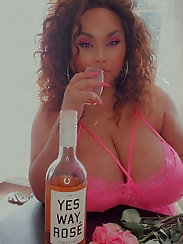 BBW businesswomen are giving blowjob