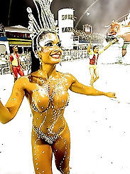 Spicy hellcats are revealing their boobs